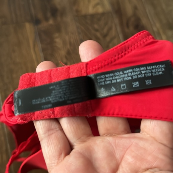 Natori Red Bra - Picture 4 of 5